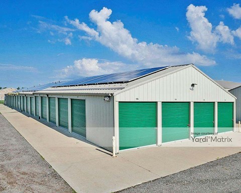 Storage Units for Rent available at 804 Vernon Valley Drive, Cedar Rapids, IA 52403