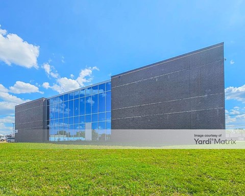 Storage Units for Rent available at 1425 NE 60Th Street, Cedar Rapids, IA 52402