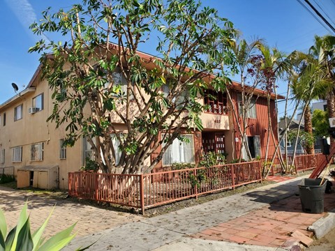 420 Nebraska Avenue Studio-2 Beds Apartment for Rent - Photo Gallery 2