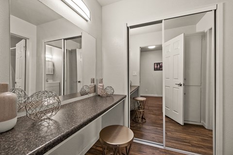 1319 Sunny Court Studio-2 Beds Apartment for Rent