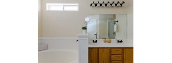 4/2 1842 sqft