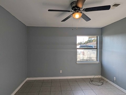 1015 Park Row Ave 2 Beds Apartment for Rent