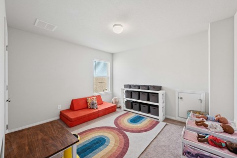 111 Simon 4 Beds Apartment for Rent
