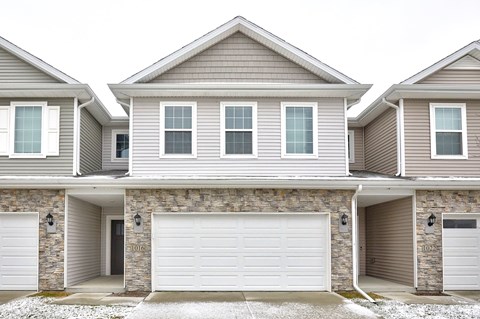 350 Juniper Drive 3 Beds Apartment for Rent