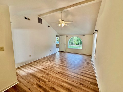 1634 S Delphine Ave 2 Beds Apartment for Rent
