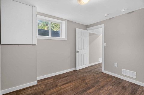 714 Dunelm Lane Studio Apartment for Rent