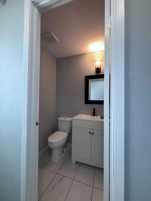 6-595 Third St 3 Beds Apartment for Rent