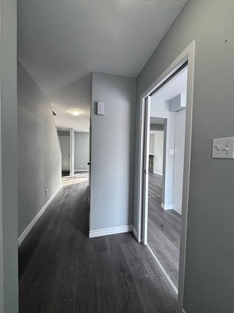 6-595 Third St 3 Beds Apartment for Rent