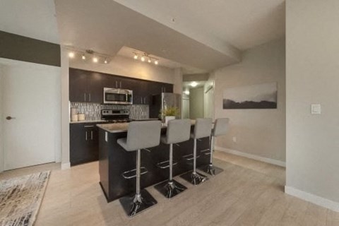 #604, 10226 104 Street Northwest 2 Beds Apartment for Rent