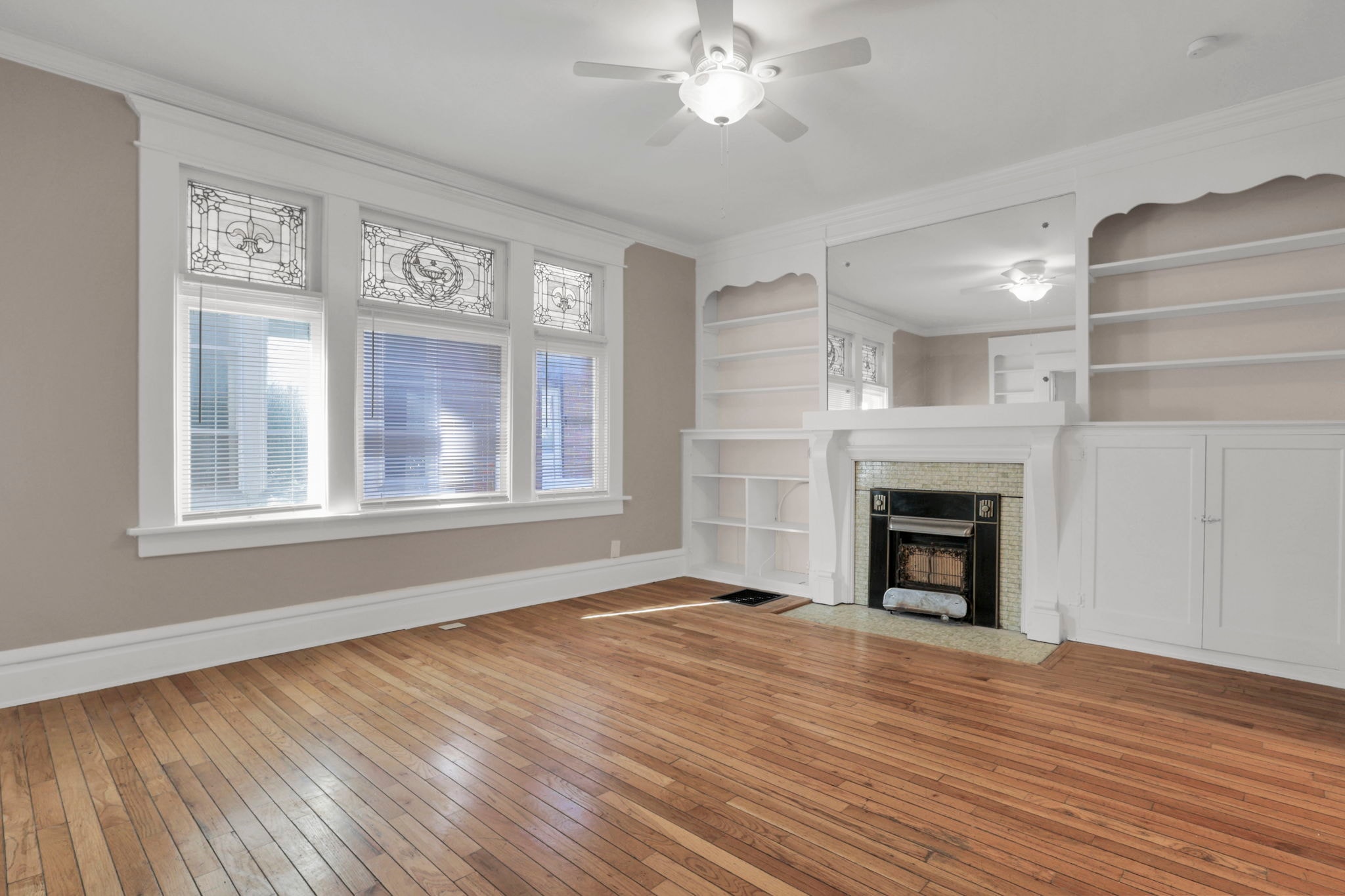 30 East Oakland Ave. 6 Beds House for Rent - Photo gallery 3