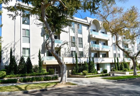 the building in which the apartment is located