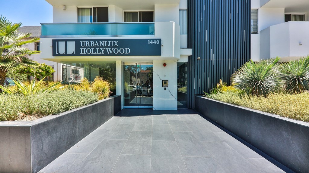 the building in which the hotel is located