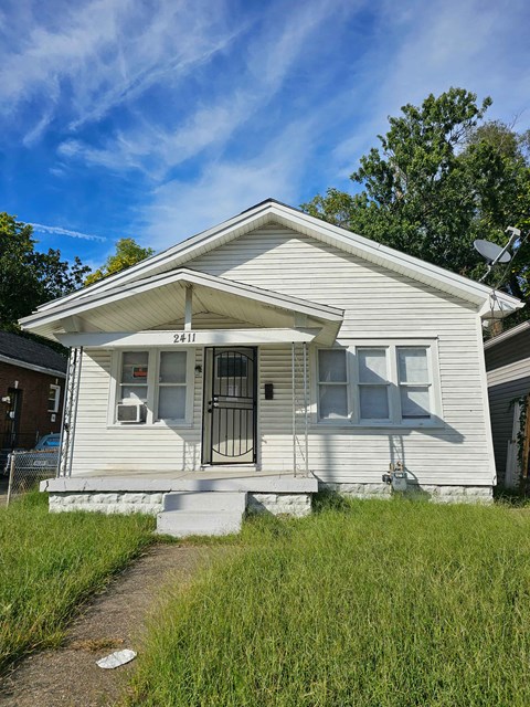 2411 Elliott Ave 2 Beds Apartment for Rent