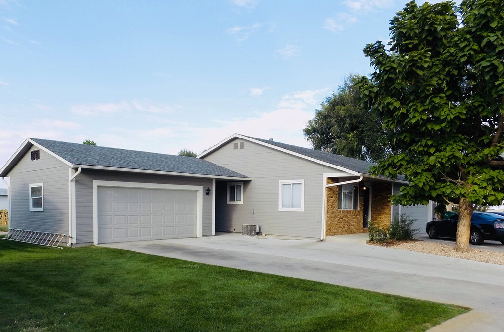 Source URL: https://medialibrarycf.entrata.com/18201/MLv3/3/27/2022/06/01/072747/629812116f6313.10506096537.jpg