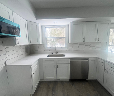 37 Kings Cross Drive 4 Beds Apartment for Rent