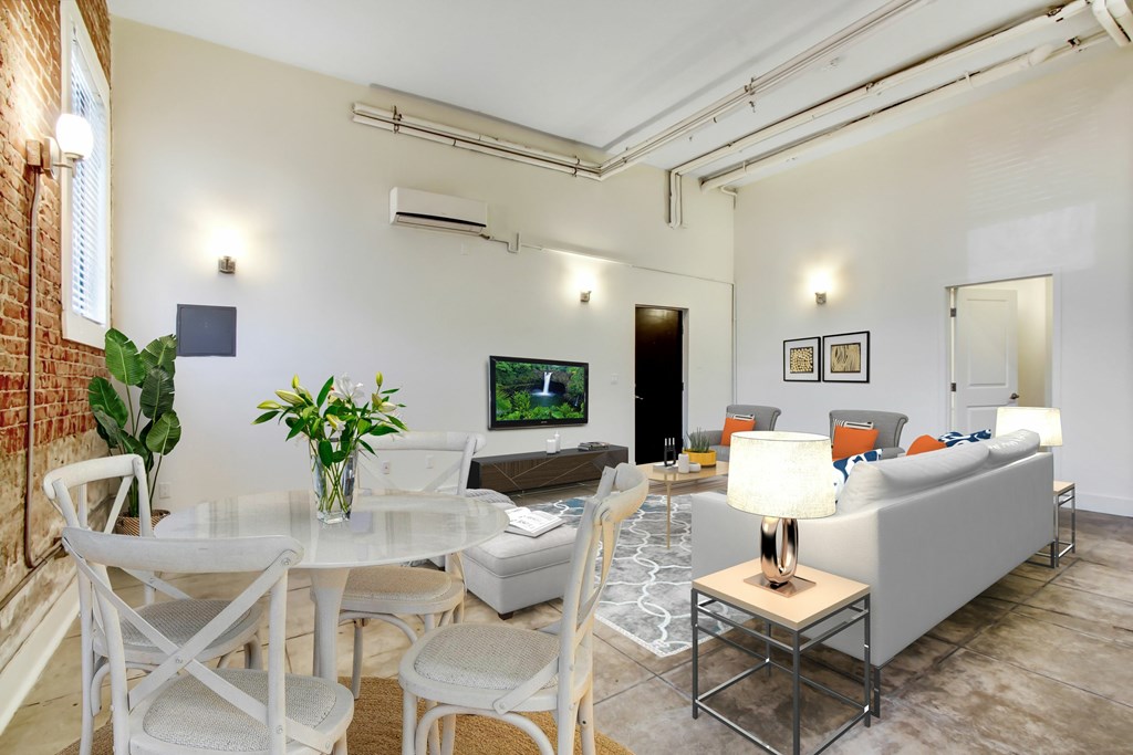 Source URL: https://medialibrarycf.entrata.com/2342/MLv3/3/27/2023/10/12/092406/65280f9543bc45.47723723228.jpg