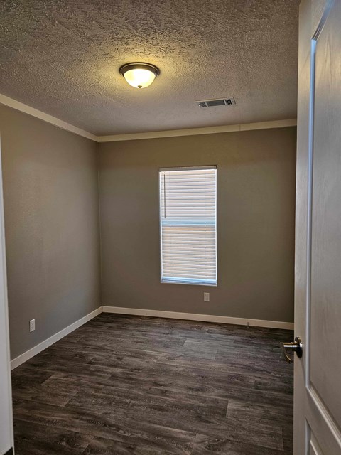 4545 W College Ave 3 Beds House for Rent - Photo Gallery 8