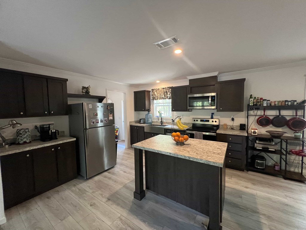 219 Mangrove Street 3 Beds House for Rent - Photo Gallery 11