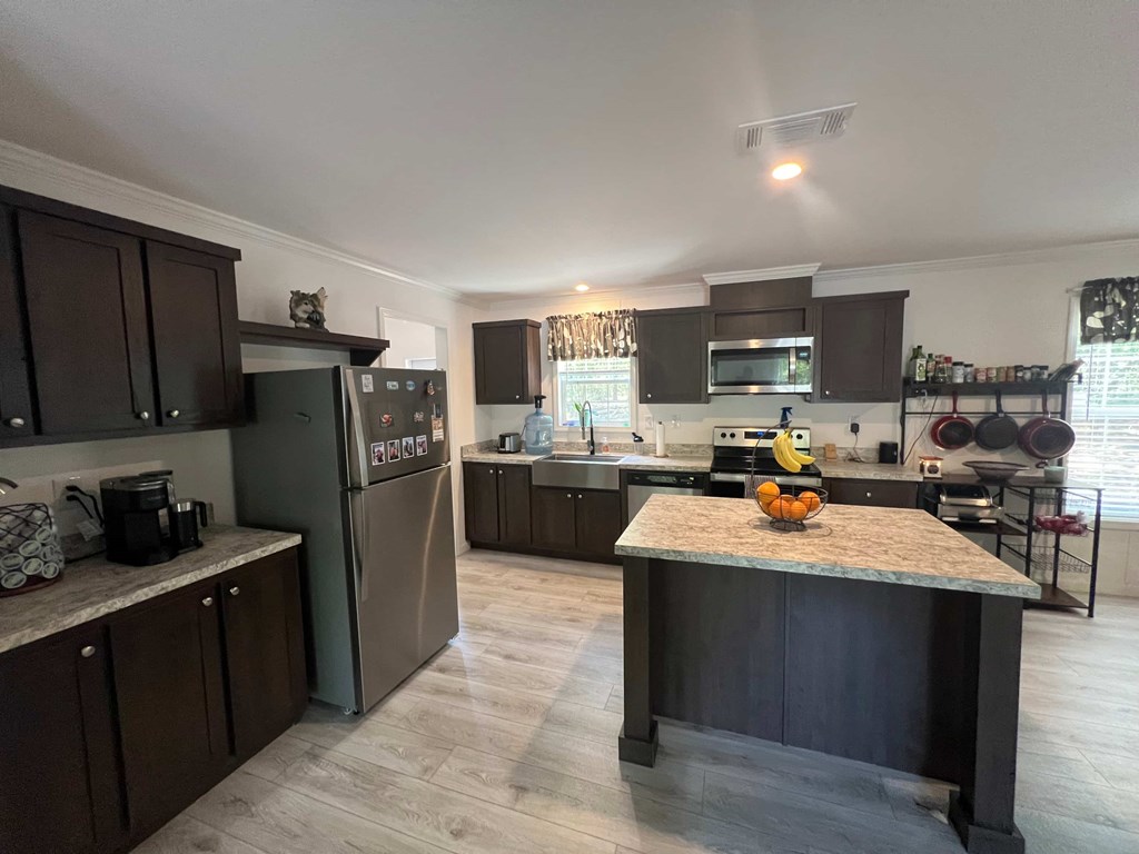 219 Mangrove Street 3 Beds House for Rent - Photo Gallery 16