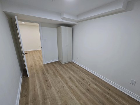 36 Linton Avenue 2 Beds Apartment for Rent