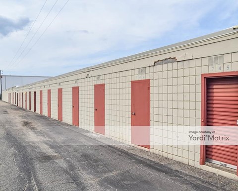 Storage Units for Rent available at 221 North Eastern Blvd, Montgomery, AL 36117