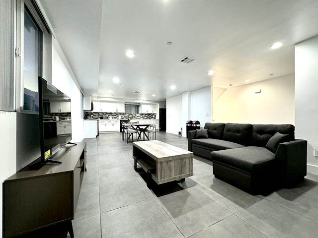1-bedroom apartment at 1522 Araphoe St Apartments in Los Angeles, CA
