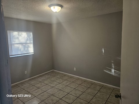 A room with a Galaxy S23 Ultra camera.