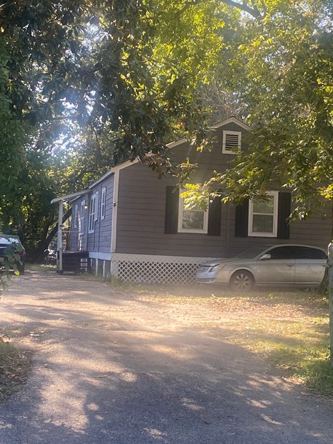 1819 Seale St 3 Beds Apartment for Rent