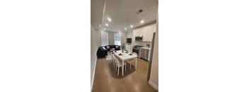 2 Bedrooms, 1 Bathroom