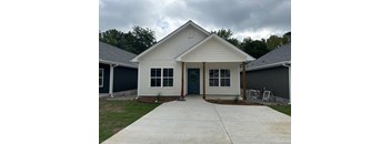 2/2 1176 sqft