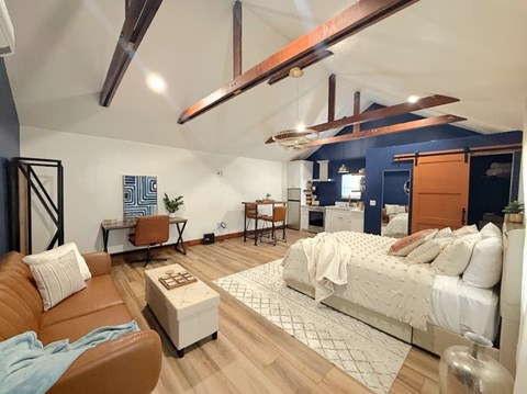 906 W. 22Nd St. Studio Apartment for Rent