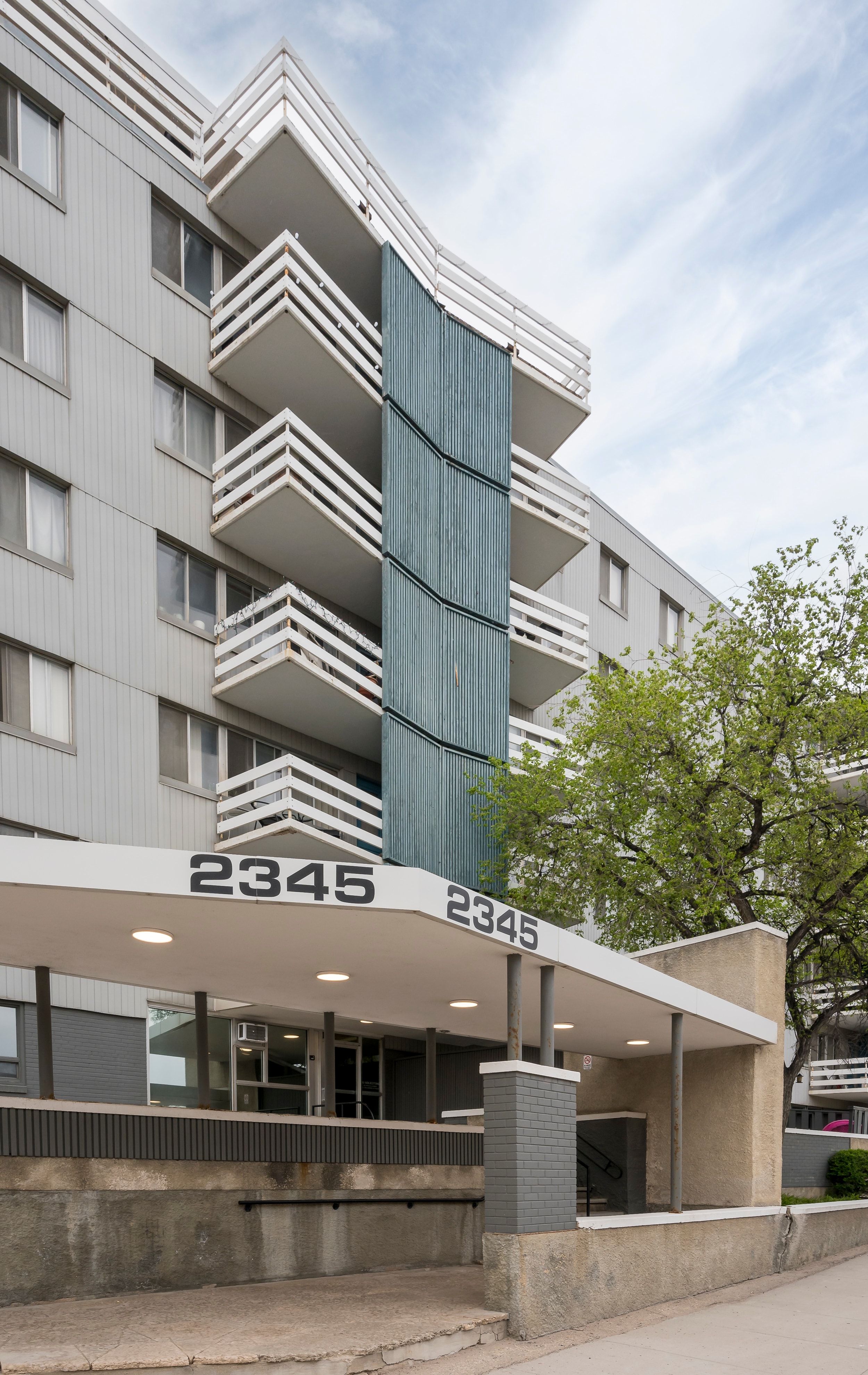 2345 Portage Ave. Studio Apartment for Rent - Photo gallery 3