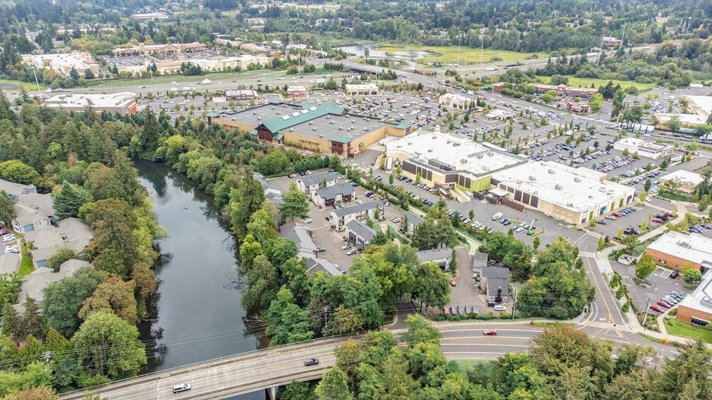 Source URL: https://medialibrarycf.entrata.com/11471/MLv3/3/27/2022/10/04/013302/633c8a6d5142e6.03759870252.jpg