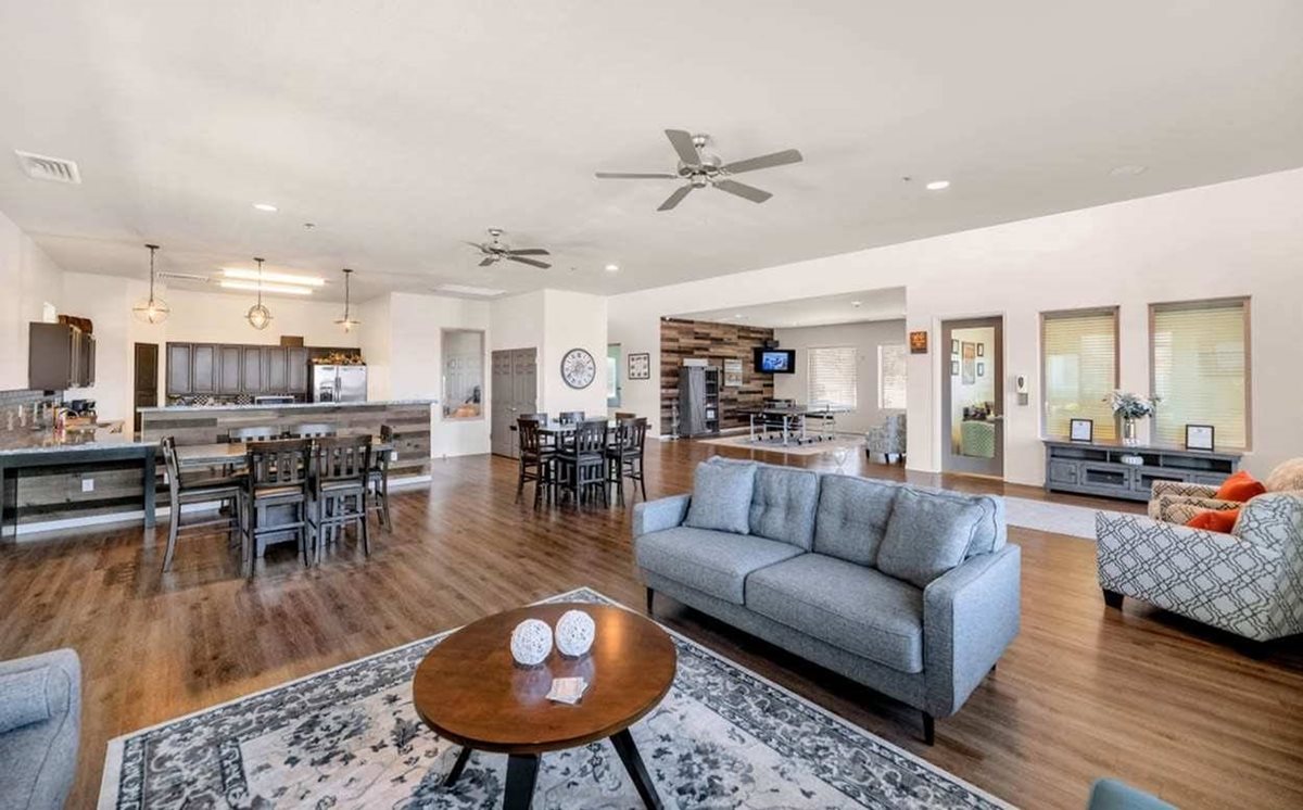 Willow Creek Apartments