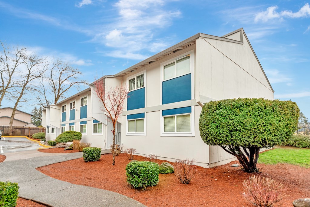 Source URL: https://medialibrarycf.entrata.com/11471/MLv3/3/27/2023/04/08/121231/6431ae8db8a944.86521967171.jpg