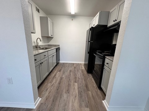 1900 Northwest A Street 1-2 Beds Apartment for Rent - Photo Gallery 25