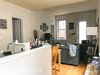 1065 N. Hermitage Ave. Studio-3 Beds Apartment for Rent - Photo Gallery 6