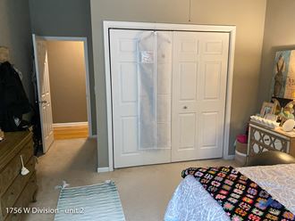 1756 W. Division St. 3 Beds Apartment for Rent - Photo Gallery