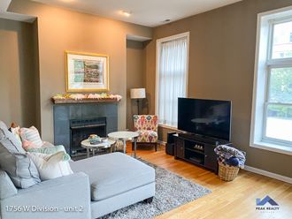 1756 W. Division St. 3 Beds Apartment for Rent - Photo Gallery