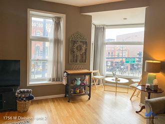 1756 W. Division St. 3 Beds Apartment for Rent - Photo Gallery