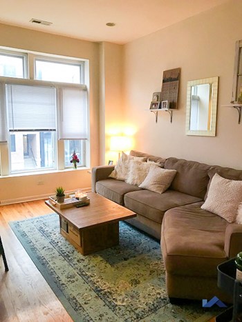 1922-24 N. Damen Ave. 2-4 Beds Apartment for Rent - Photo Gallery 3