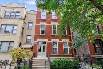2023 N. Sheffield Ave. 2-4 Beds Apartment for Rent