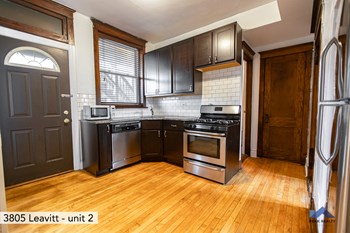 2156 W. Grace St. 1-2 Beds Apartment for Rent - Photo Gallery 2