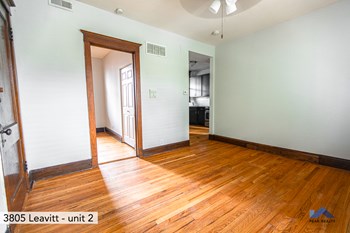 2156 W. Grace St. 1-2 Beds Apartment for Rent - Photo Gallery 4