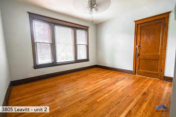 2156 W. Grace St. 1-2 Beds Apartment for Rent - Photo Gallery 5