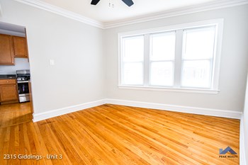 2311 W. Giddings St. 1-2 Beds Apartment for Rent - Photo Gallery 5