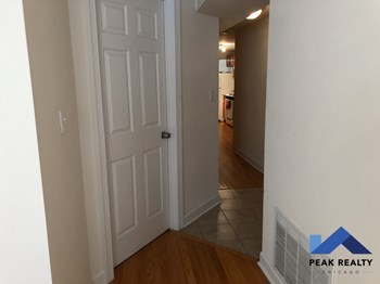 2737-39 N. Mildred Ave. 1-4 Beds Apartment for Rent - Photo Gallery 3