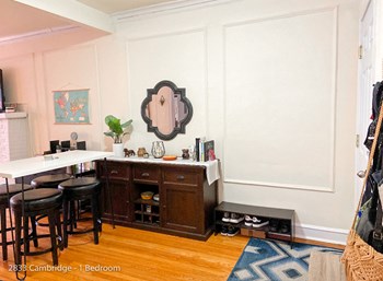 2833 N. Cambridge Ave. 1-2 Beds Apartment for Rent - Photo Gallery 5