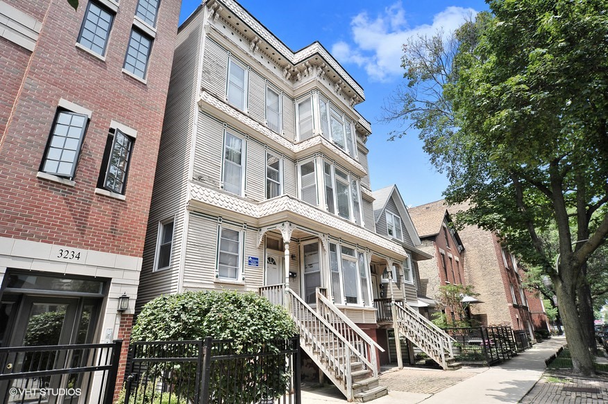 3236-38 N. Clifton Ave. 2-3 Beds Apartment for Rent - Photo Gallery 1