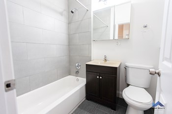 4362-64 N. Kenmore Ave. Studio-2 Beds Apartment for Rent - Photo Gallery 6
